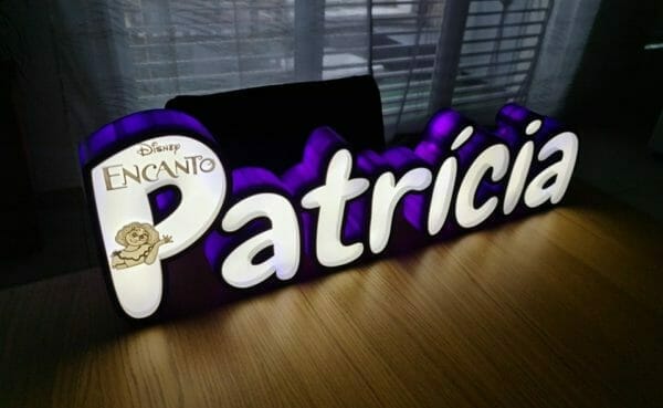 Patricia + Encanto 75cm avec éclairage.